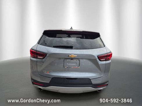 Certified 2025 Chevrolet Blazer LT FWD image 4