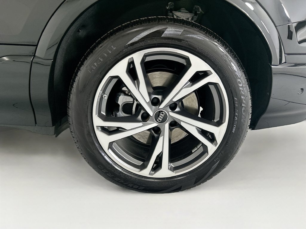 Used 2027 Audi Q6 e-tron Premium Plus AWD/4WD image 30