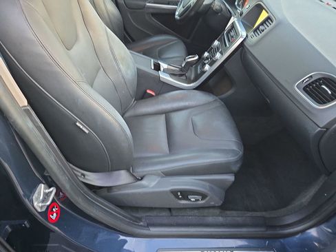 Used 2015 Volvo V60 T5 Premier image 23