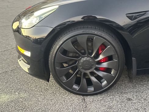 Used 2022 Tesla Model 3 Performance image 11