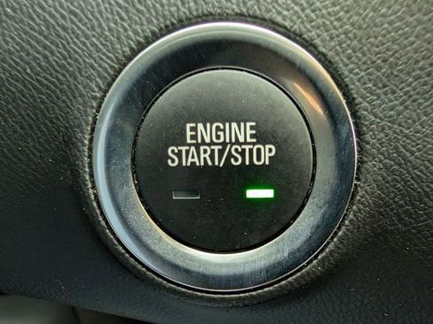 Used 2023 GMC Terrain SLT w/ Tech Package image 26