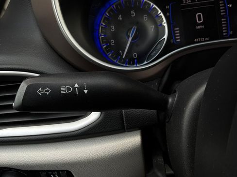 Used 2023 Chrysler Voyager LX FWD image 41