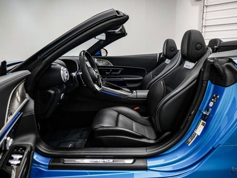 Used 2024 Mercedes-Benz SL 43 AMG image 47