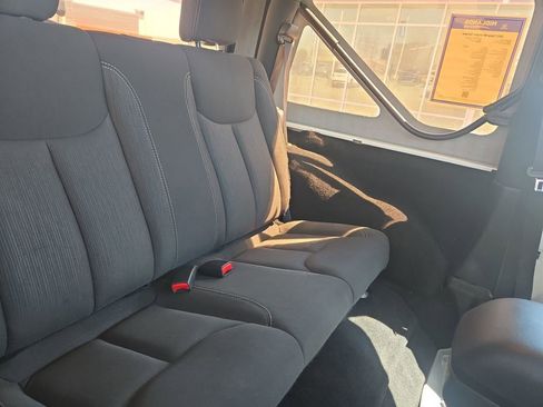 Used 2017 Jeep Wrangler Sahara w/ Connectivity Group image 61