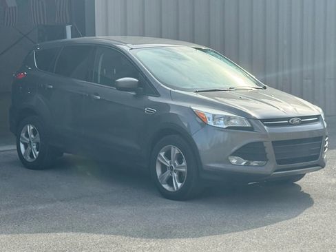 Used 2013 Ford Escape SE image 1