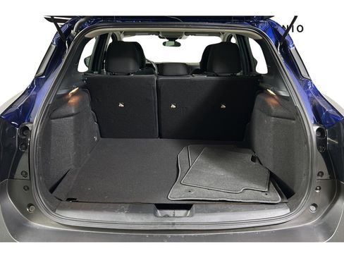 Used 2025 Nissan Kicks SV image 18