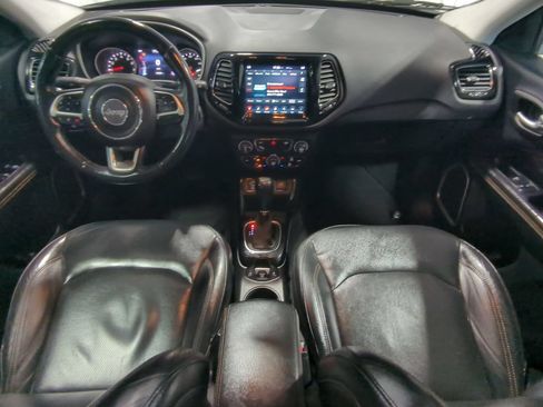 Used 2018 Jeep Compass Limited w/ Navigation Group FWD image 18