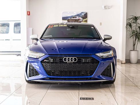 Used 2022 Audi RS 7 Sportback w/ RS 7 Executive Package AWD/4WD image 2