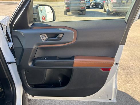 Used 2021 Ford Bronco Sport Outer Banks image 16