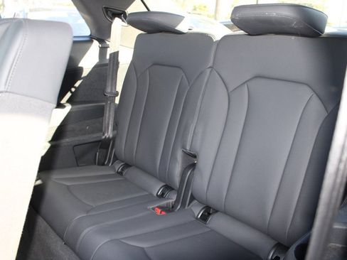 Used 2021 Audi Q7 2.0T Premium Plus image 41