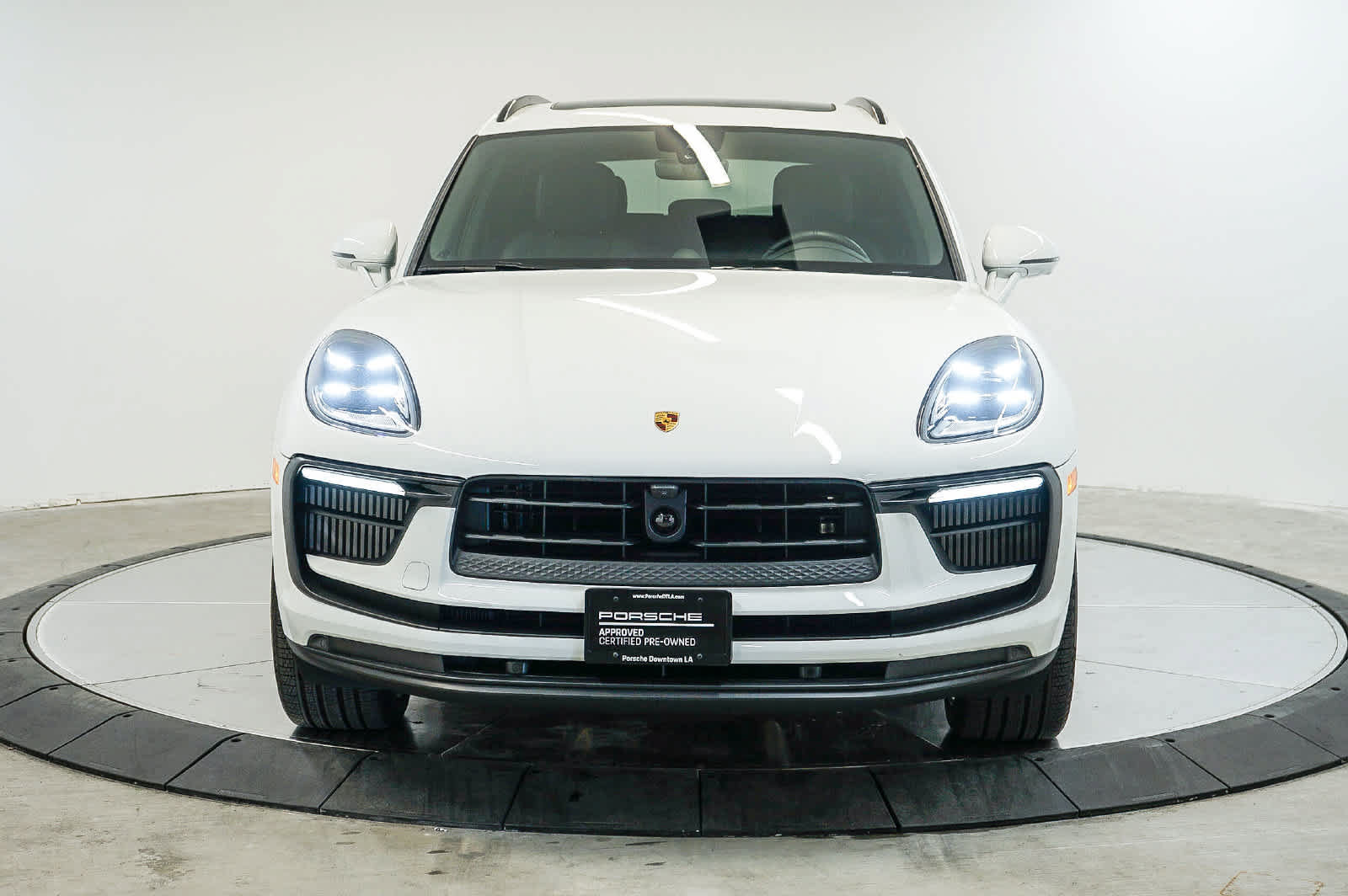 Certified 2026 Porsche Macan S AWD/4WD image 6