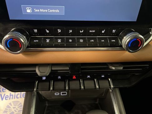 Used 2023 GMC Canyon AT4 w/ AT4 Premium Package image 14