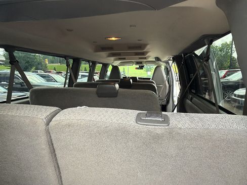Used 2025 GMC Savana 3500 LT w/ LT Preferred Equipment Group RWD image 13