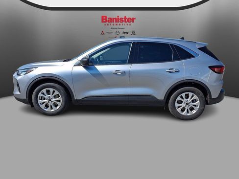 Used 2023 Ford Escape Active w/ Tech Pack #1 FWD image 7