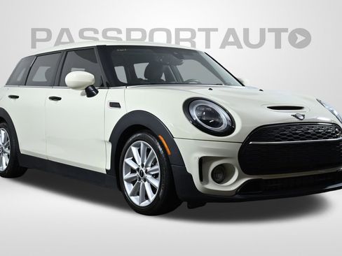 Used 2023 MINI Cooper Clubman S w/ Premium Package image 3