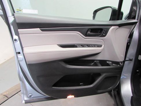 Used 2024 Honda Odyssey EX-L image 12