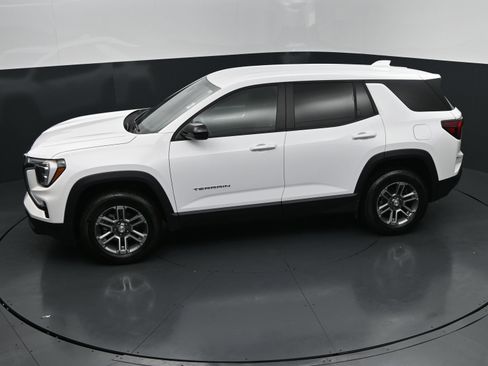 Used 2026 GMC Terrain Elevation FWD image 28