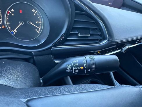 Used 2022 MAZDA MAZDA3 s FWD image 23