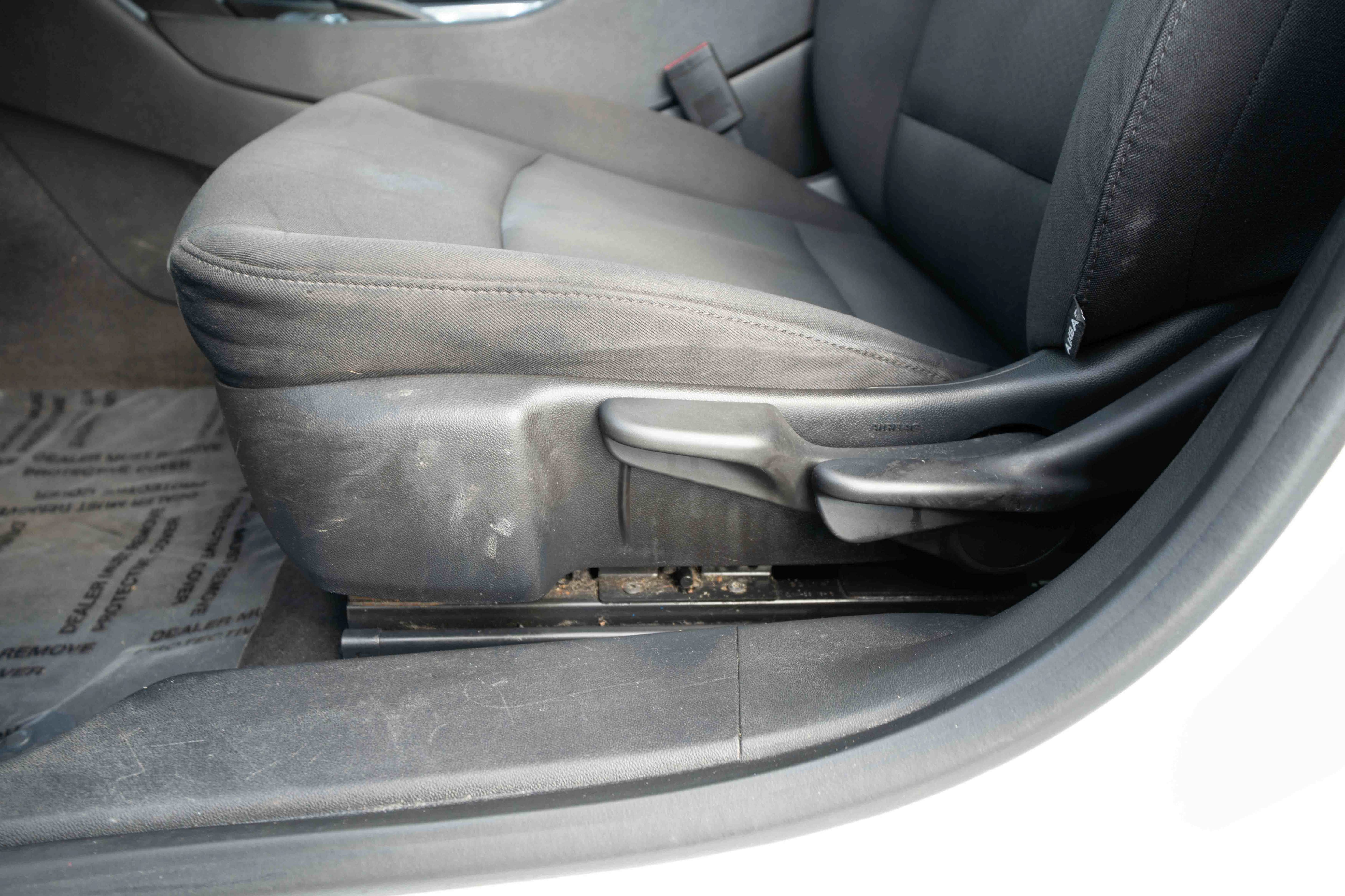 Used 2017 Chevrolet Malibu LS FWD image 12
