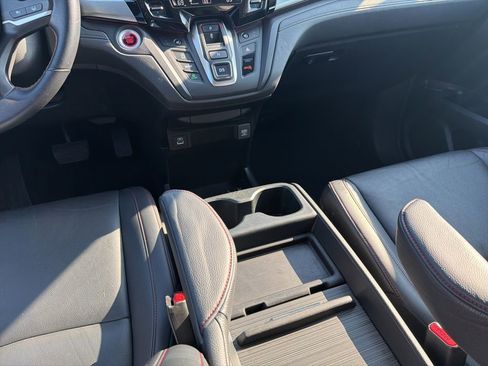Certified 2023 Honda Odyssey Sport image 17