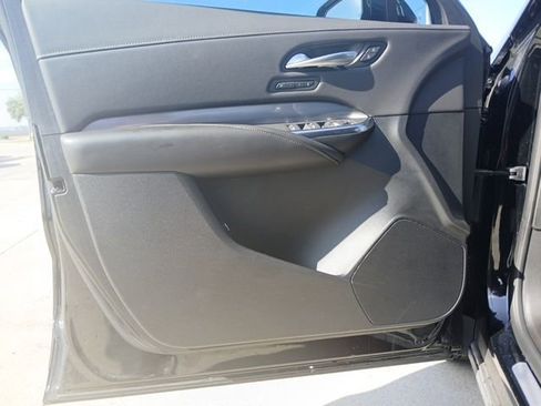 Used 2025 Cadillac XT4 Premium Luxury w/ Cold Weather Package image 21