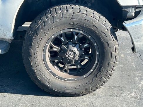 Used 2015 Ford F350 XLT w/ Snow Plow Prep Package image 8