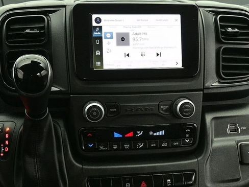 Used 2024 RAM ProMaster 2500 w/ Convenience Group image 16