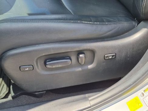 Used 2013 Toyota Highlander Limited FWD image 17