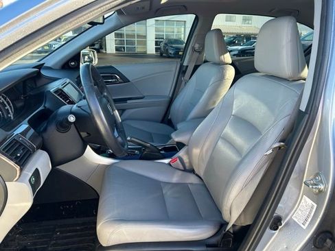 Used 2016 Honda Accord EX-L image 12