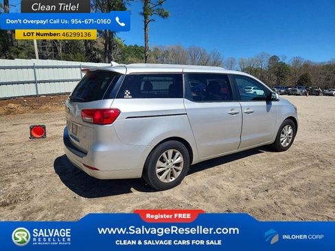 Used 2015 Kia Sedona LX FWD image 4