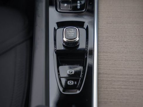 New 2026 Volvo XC60 B5 Plus w/ Protection Package Premier image 25