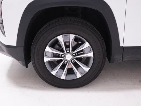 Used 2026 Chevrolet Equinox LT w/ LPO, Floor Liner Package FWD image 12