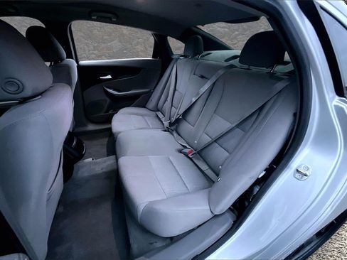 Used 2015 Chevrolet Impala LS image 22