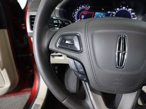 Used 2017 Lincoln MKZ Premiere image 33