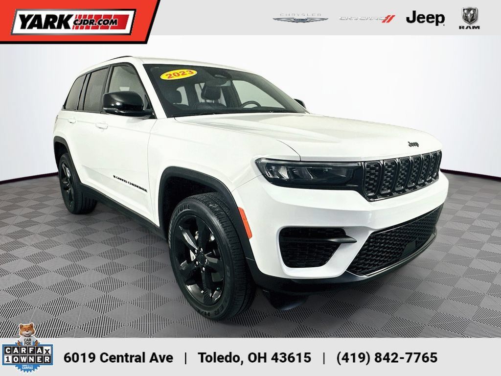 Used 2023 Jeep Grand Cherokee Altitude AWD/4WD 360° Tour