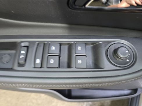 Used 2022 Buick Encore Preferred w/ Safety Package AWD/4WD image 28