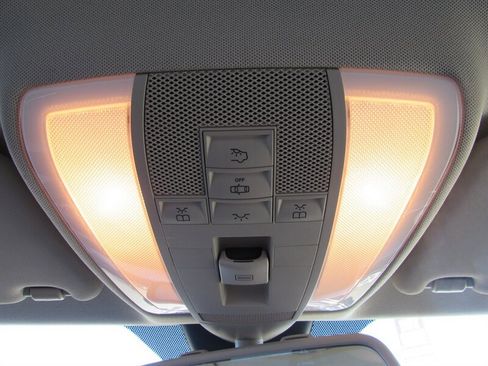 Used 2011 Mercedes-Benz C 300 Sedan image 18