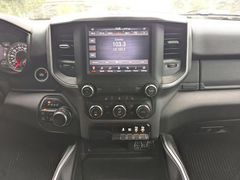 Used 2020 RAM 1500 Big Horn AWD/4WD image 4