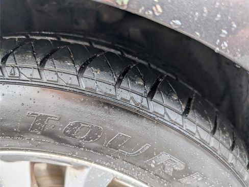 Used 2016 MAZDA MAZDA3 i Sport w/ Preferred Equipment Package image 10