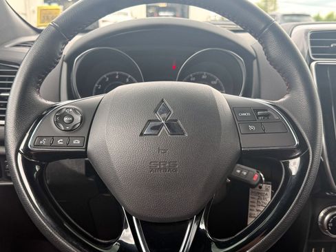 Used 2024 Mitsubishi Outlander Sport AWD image 40
