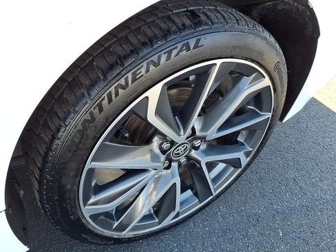 Used 2020 Toyota Corolla SE image 9