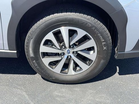 Certified 2023 Subaru Outback Premium AWD/4WD image 9
