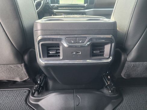 Used 2025 Chevrolet Silverado 1500 High Country w/ Technology Package image 19