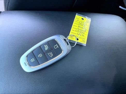 Used 2023 Hyundai Santa Fe SEL w/ Premium Package image 34