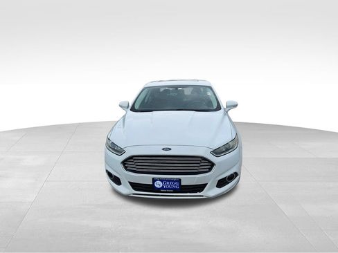 Used 2014 Ford Fusion SE w/ Equipment Group 202A FWD image 3