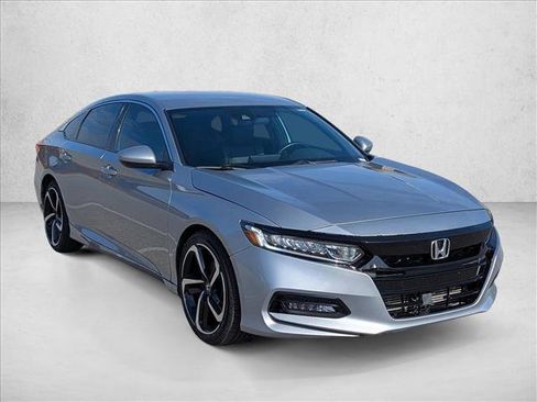 Used 2018 Honda Accord Sport image 3