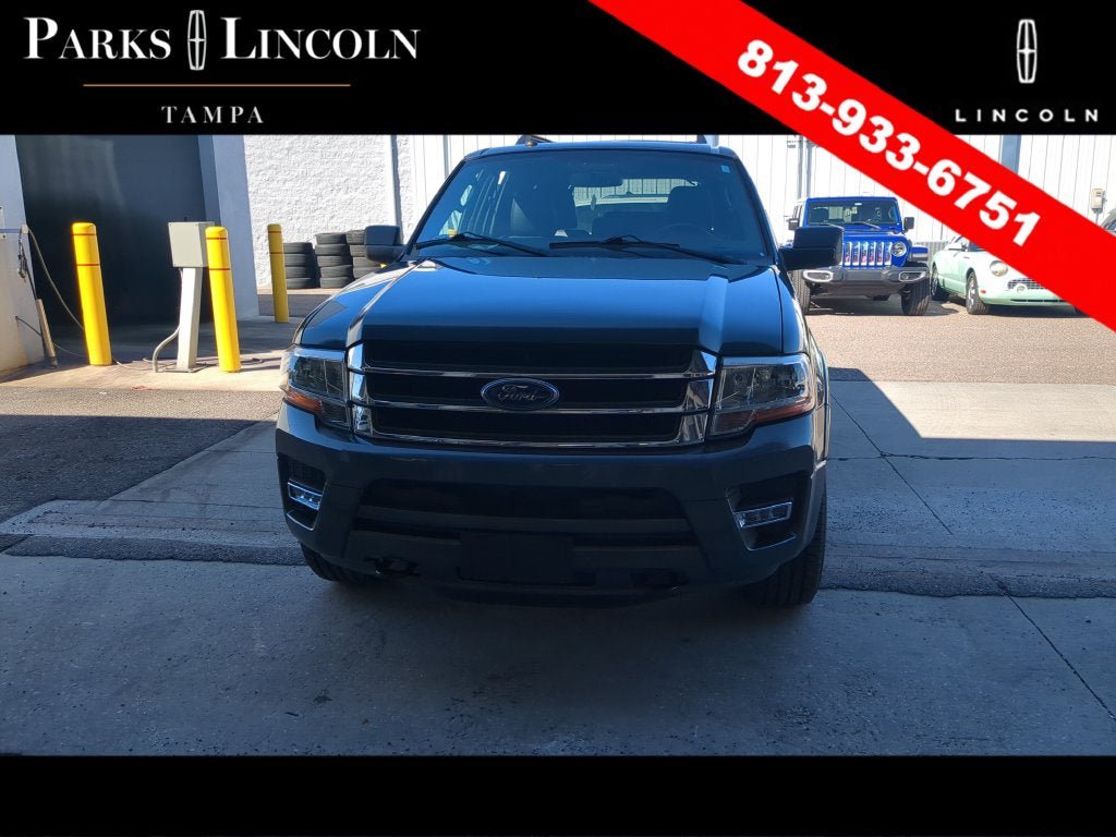 Used 2017 Ford Expedition XLT w/ Equipment Group 202A AWD/4WD image 5