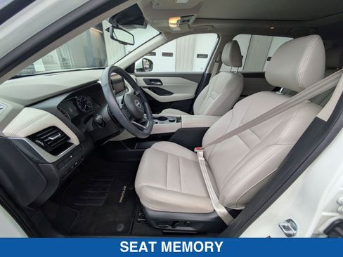 Used 2023 Nissan Rogue SL AWD/4WD image 26