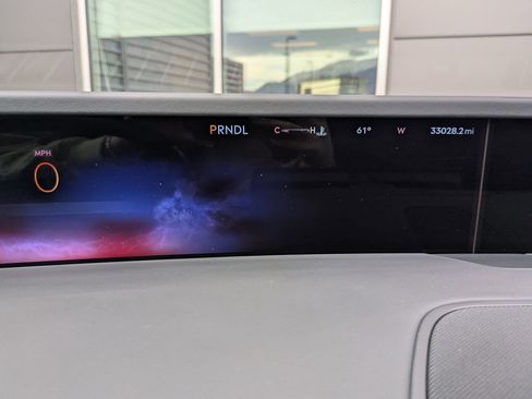 Used 2024 Lincoln Nautilus Reserve w/ Equipment Group 203A image 17