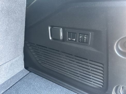 Used 2022 Chevrolet Tahoe High Country w/ Max Trailering Package image 19